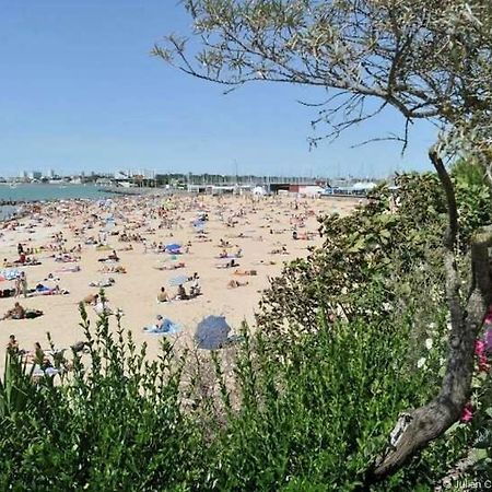 Au Coeur Du Centre Ville De La Rochelle Au Calme Avec Stationnement Gratuit المظهر الخارجي الصورة