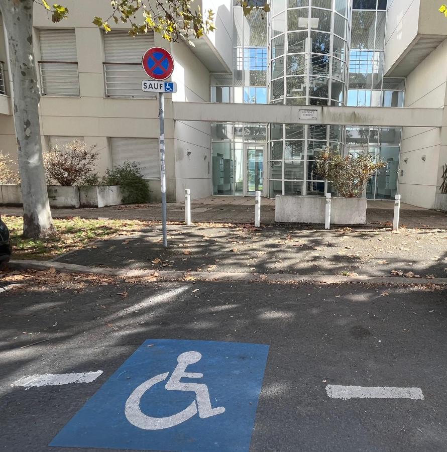 Au Coeur Du Centre Ville De La Rochelle Au Calme Avec Stationnement Gratuit المظهر الخارجي الصورة